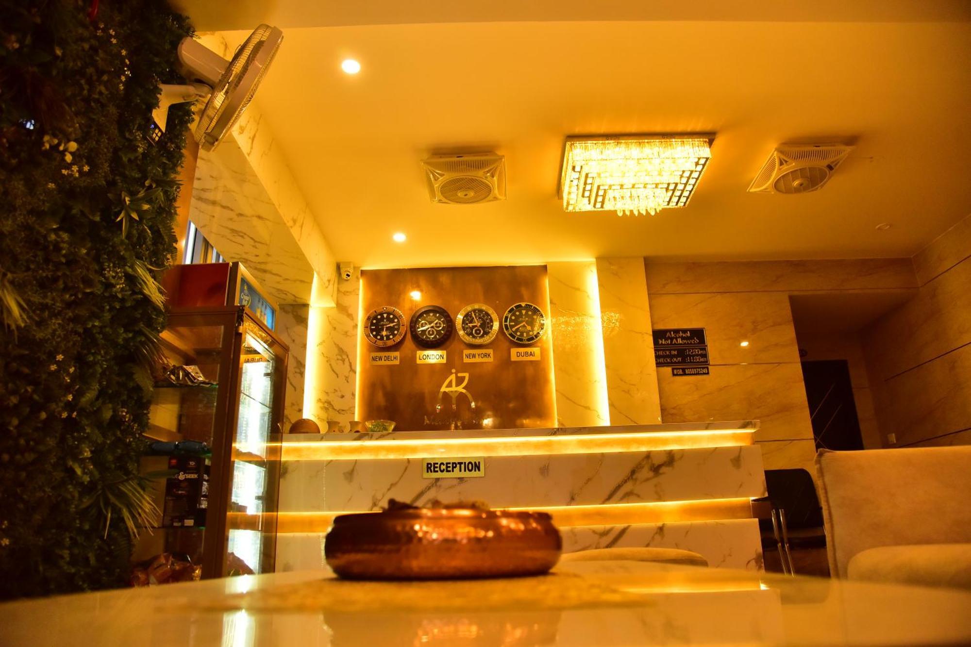 Meadows Inn Mysore Extérieur photo
