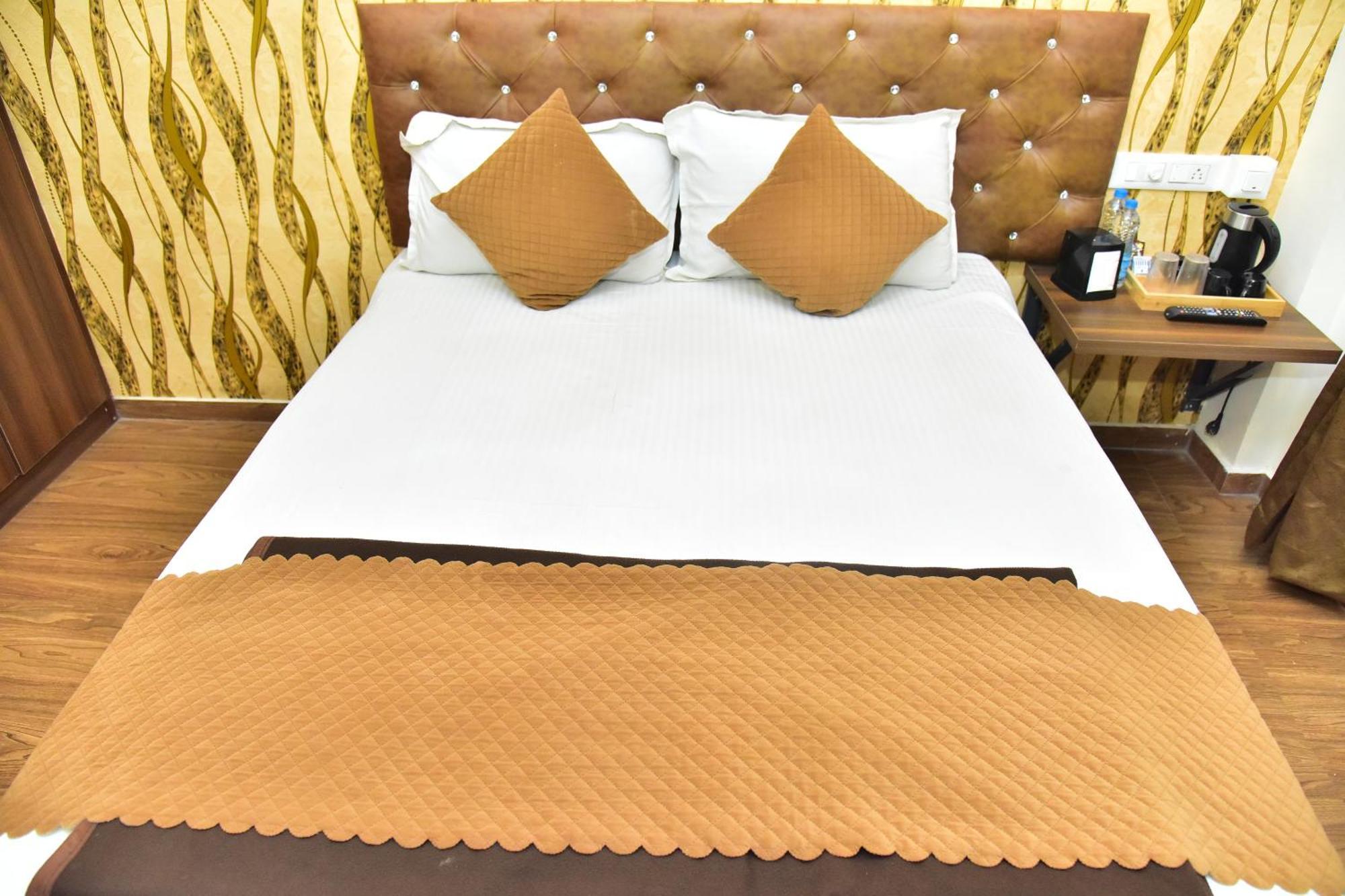 Meadows Inn Mysore Extérieur photo