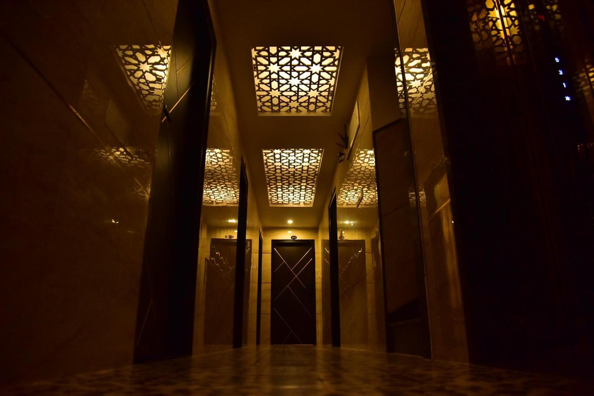 Meadows Inn Mysore Extérieur photo