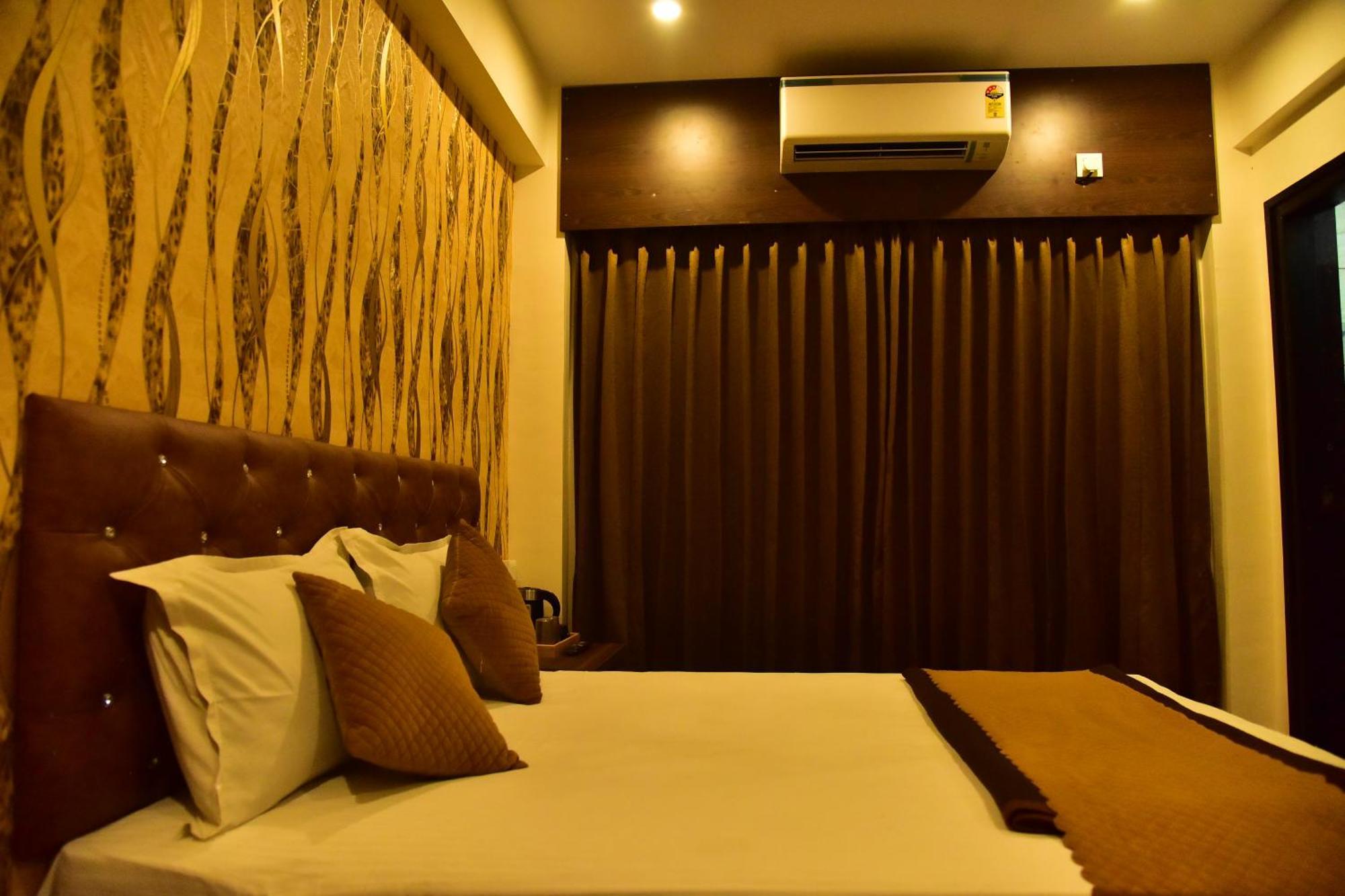 Meadows Inn Mysore Extérieur photo