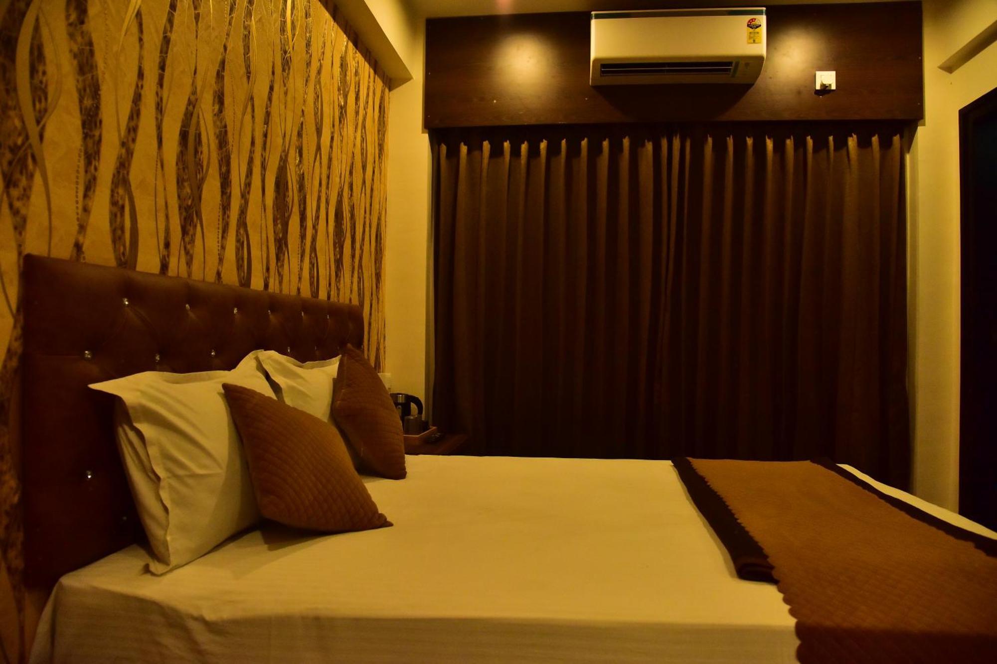 Meadows Inn Mysore Extérieur photo