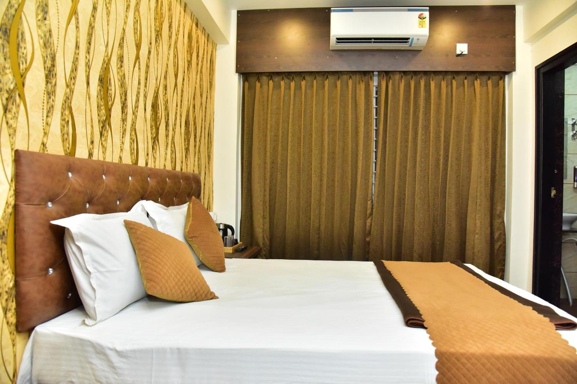 Meadows Inn Mysore Extérieur photo