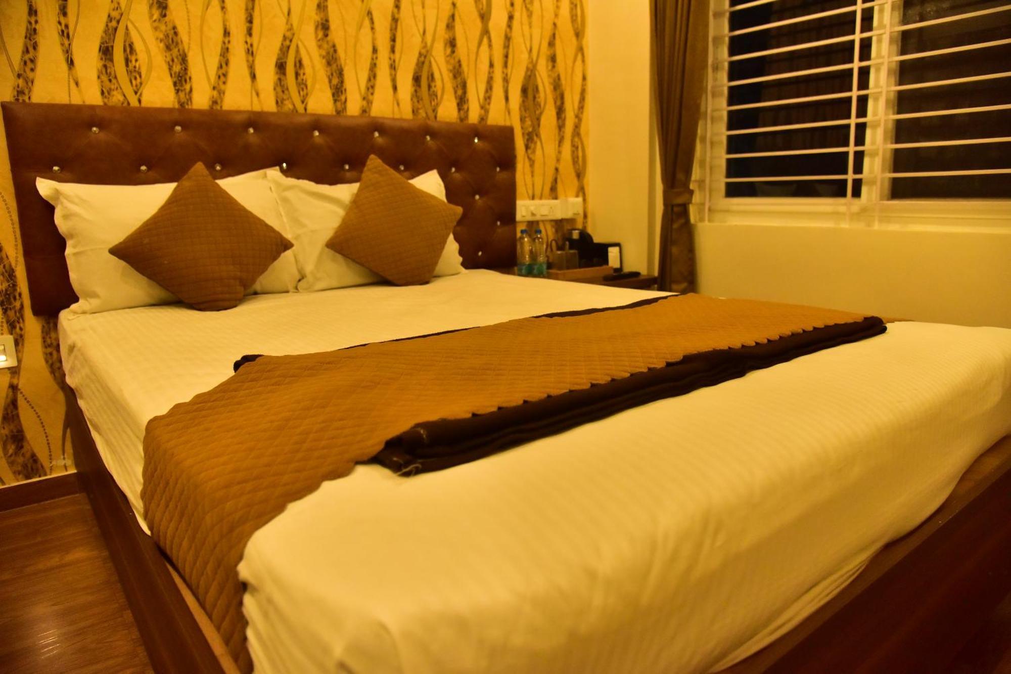 Meadows Inn Mysore Extérieur photo